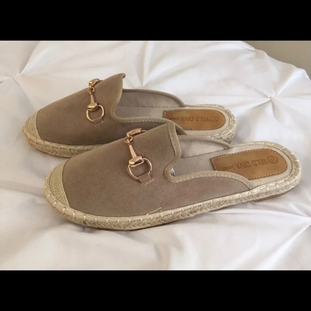 Women’s Slides NEW